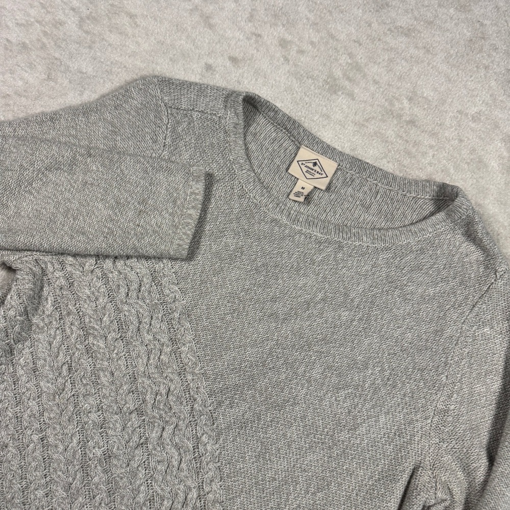 St. John's‎ Bay Sweater Womens Medium Grey Cable Knit Asymmetrical Sharkbite Hem